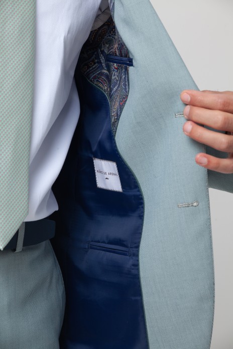 Traje con pantalón ensancha...