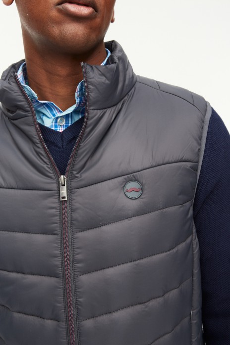 Chaleco de nylon guateado...