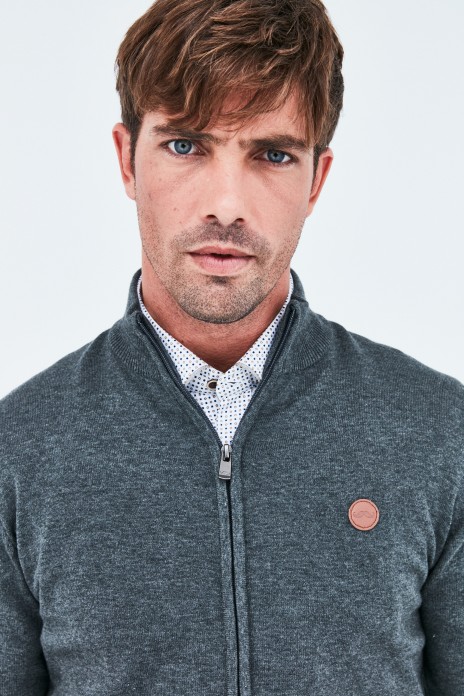 Chaqueta lisa s/ Misión...