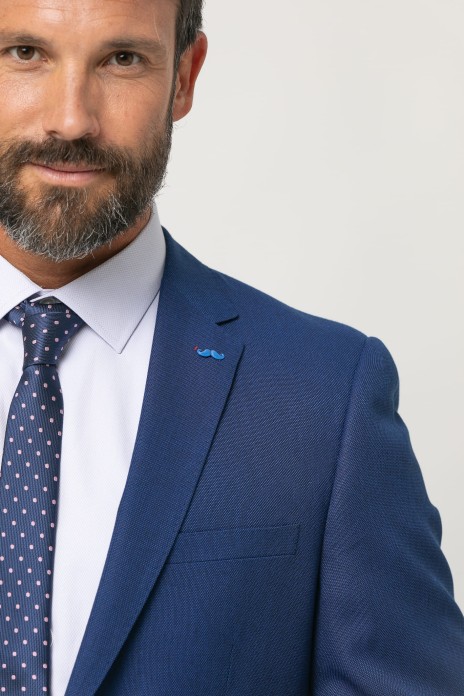 Traje ensancha s/ Grus...