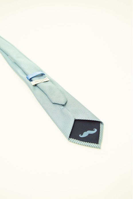 Corbata ancha s/ Libro -...