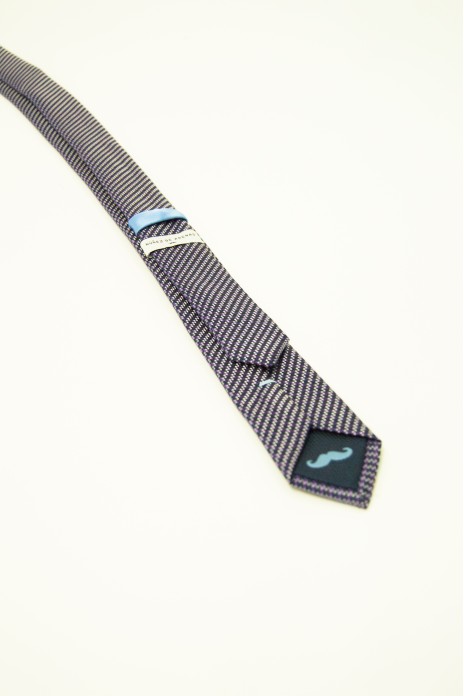 Corbata estrecha s/ Ravi -...