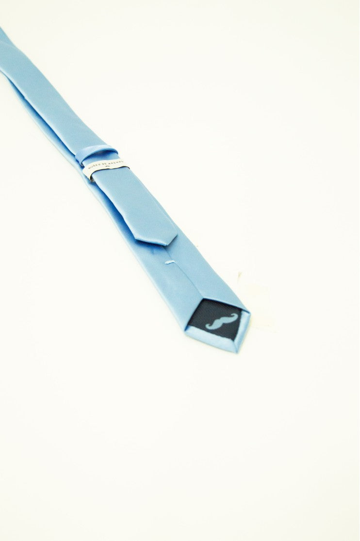 Corbata raso lisa estrecha s/ Casino