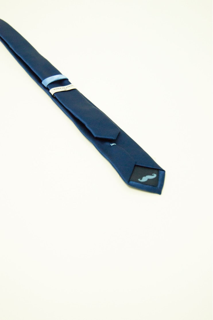 Corbata raso lisa estrecha s/ Casino