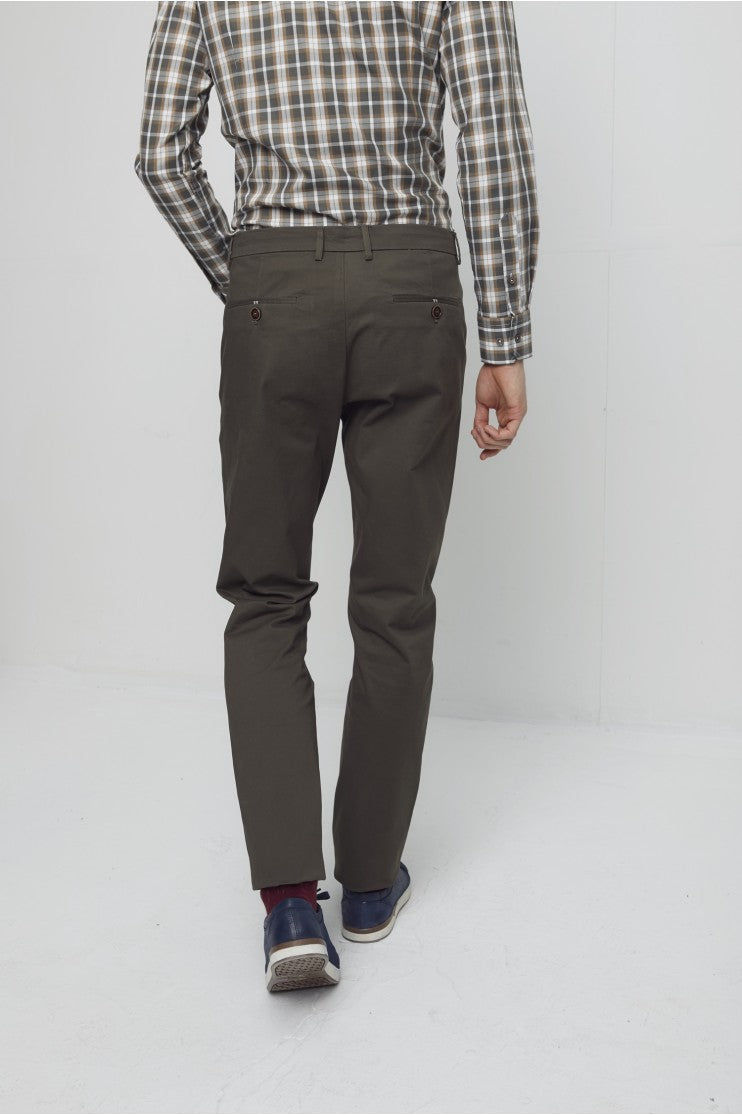 Pantalón básico Outlet