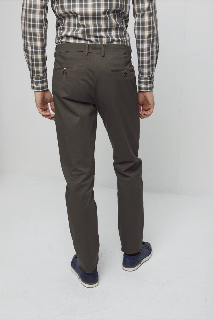 Pantalón básico Outlet