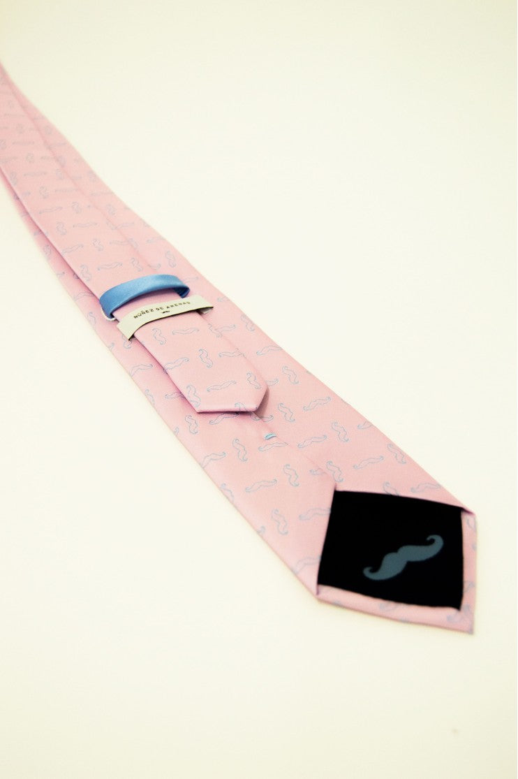 Corbata Bigote Calado