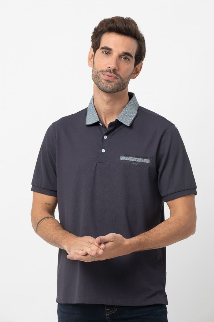 Polo m/c detalles s/ Darwin