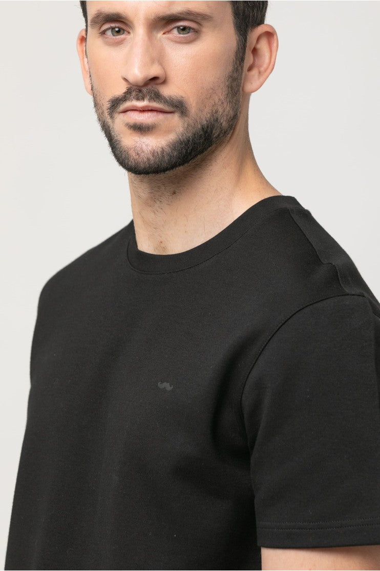 Camiseta m/c básica lisa s/ Neil