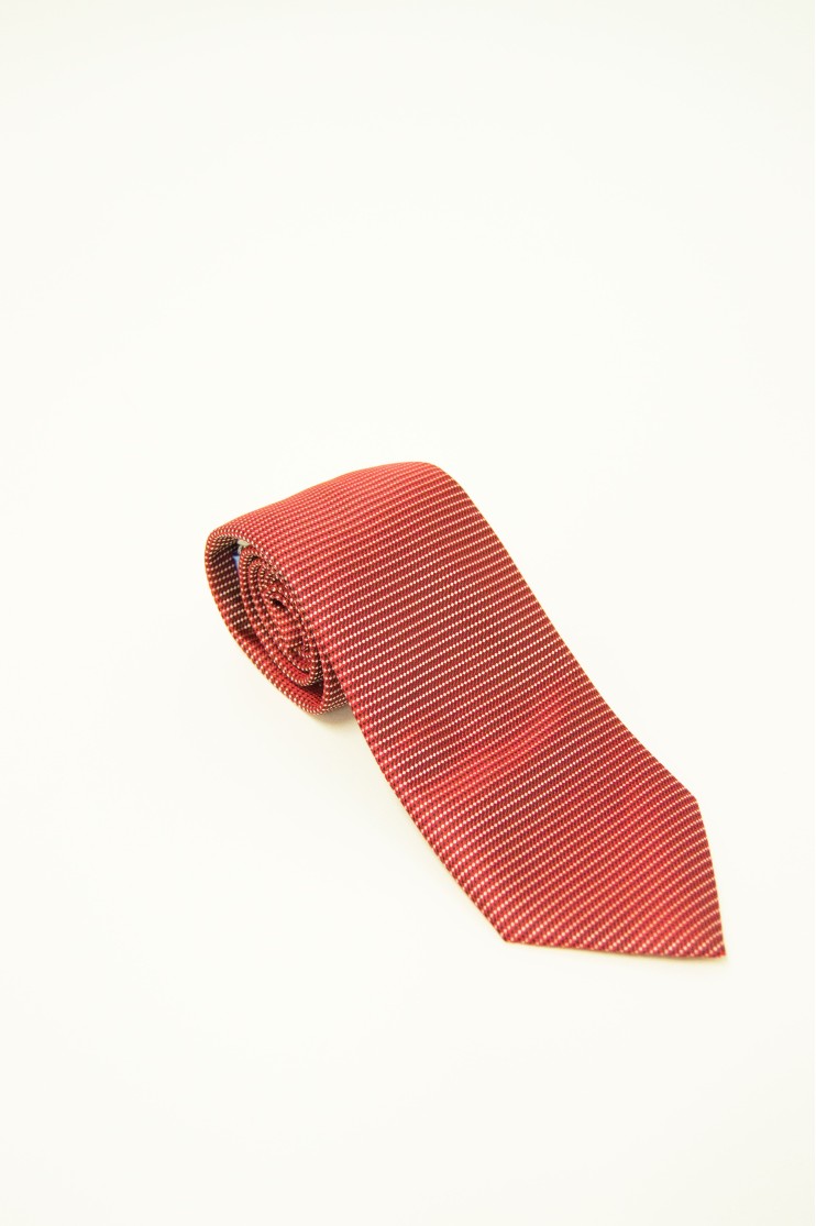 Corbata ancha s/ Libro