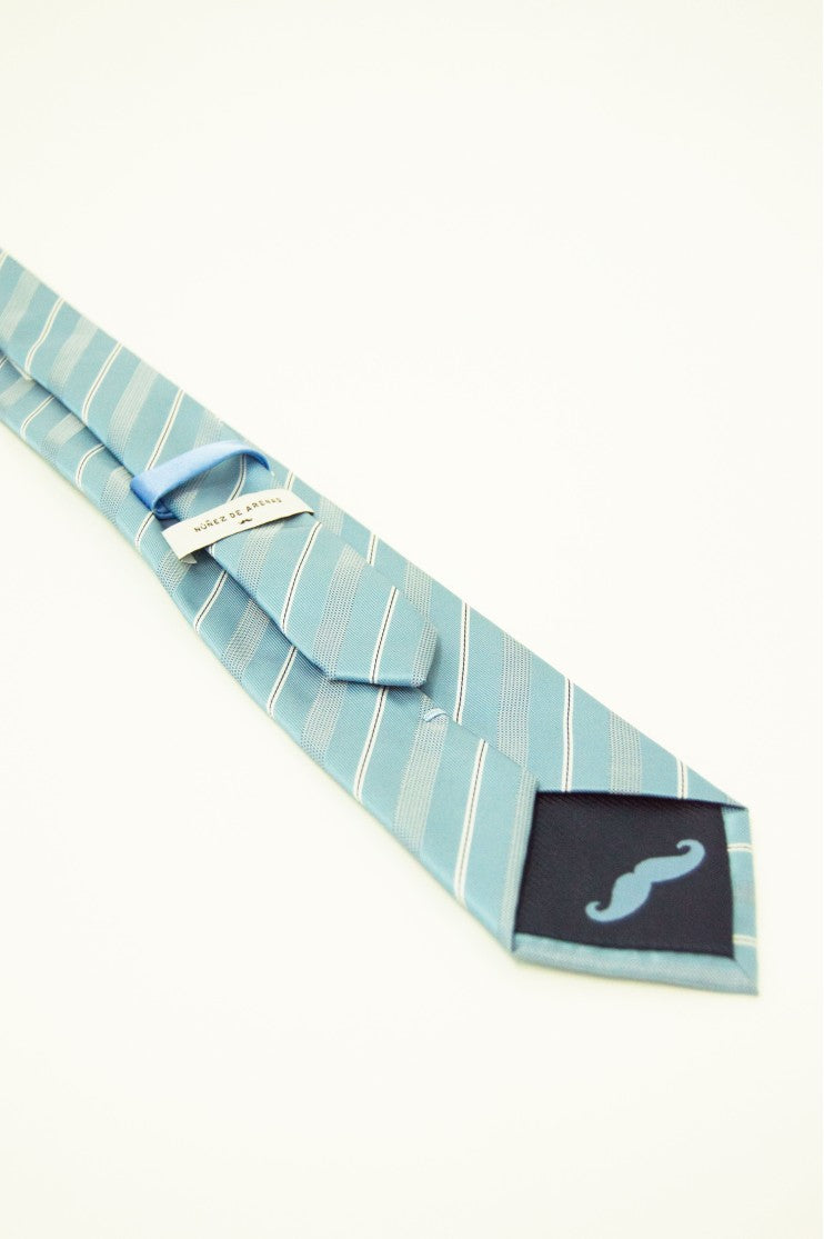 Corbata ancha s/ Arpino