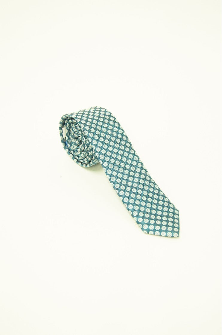 Corbata estrecha s/ Quilla