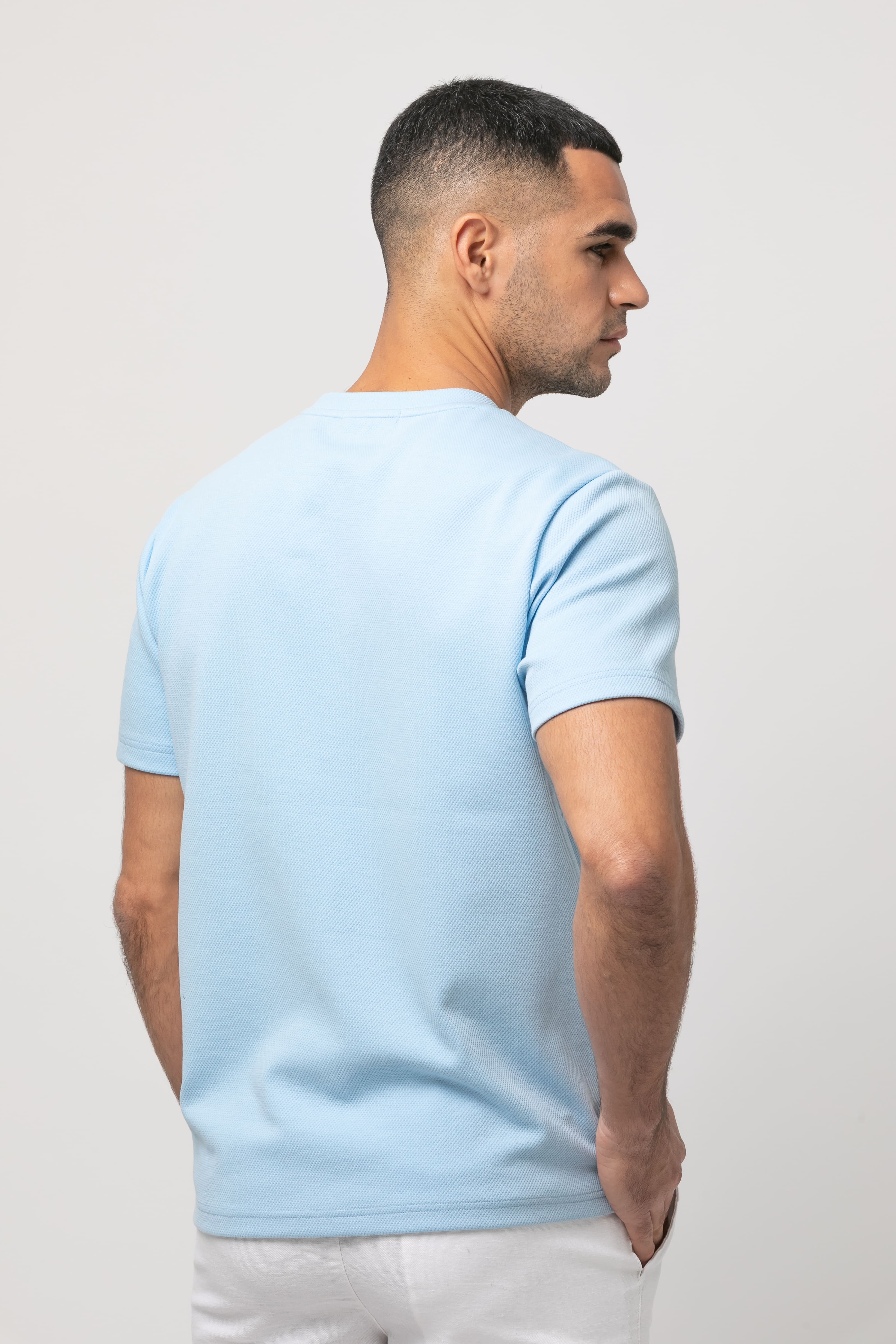 Camiseta bolsillo s/ sombrero