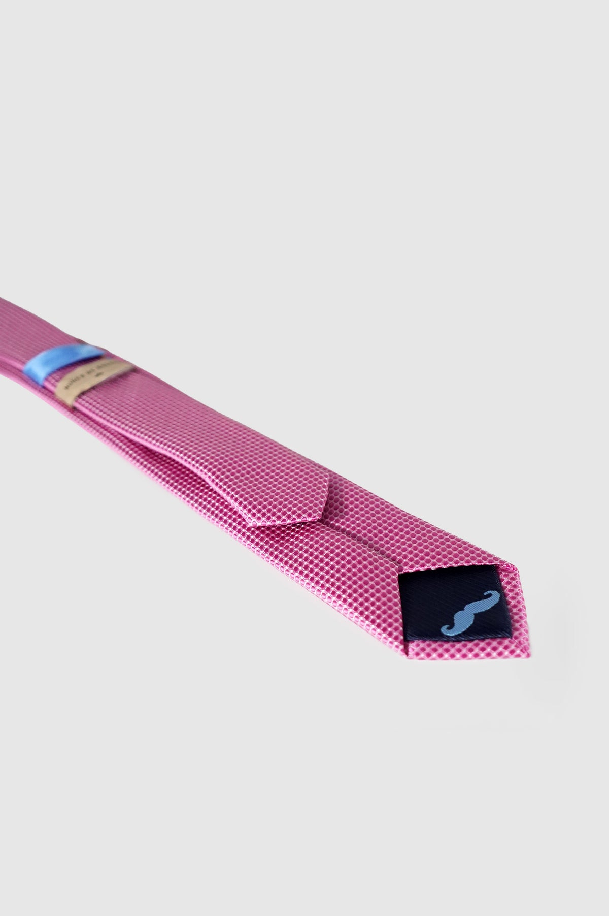 Corbata estrecha lisa