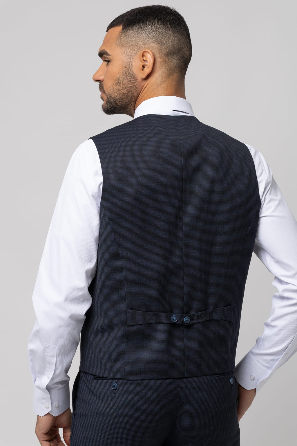Chaleco de vestir traje s/ travertino